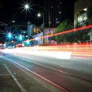 Jakie są najczęstsze problemy z oświetleniem w samochodach i jak je rozwiązać?